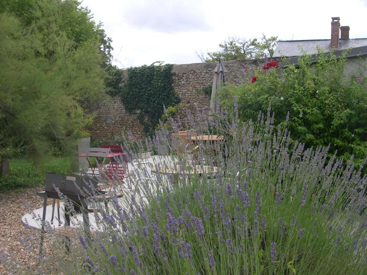 Bed and Breakfast L'Ancien Prieure Saint-Jean-de-la-Motte Exterior foto